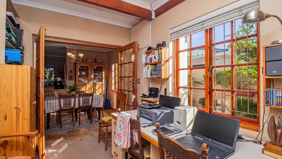 4 Bedroom Property for Sale in Table View Western Cape